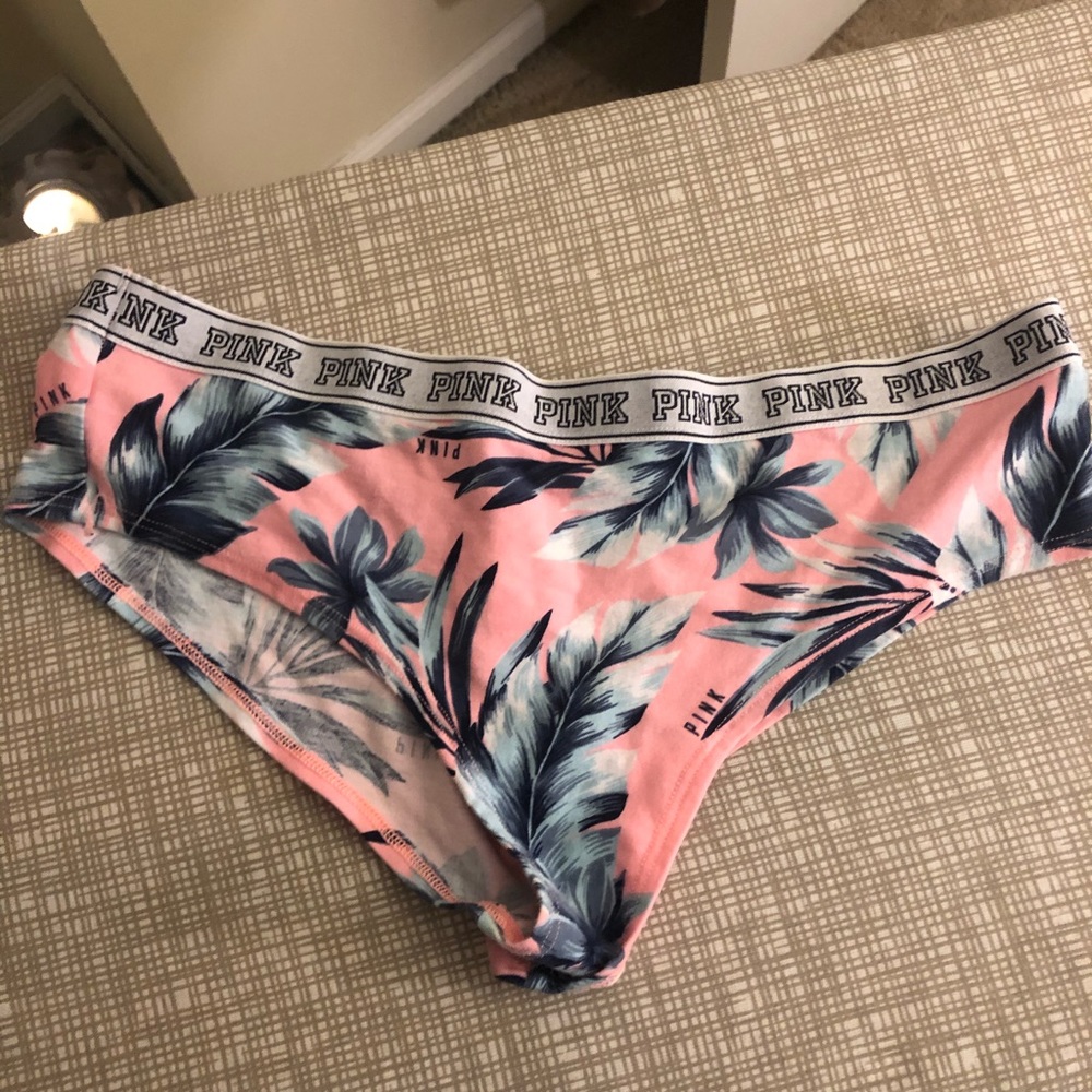 Set of PINK women's underwear